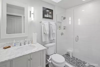 565 -569 Lee Street, Seattle, WA 98109 - Photo 5