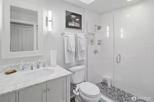 565 -569 Lee St, Seattle, WA 98109 - Photo 5