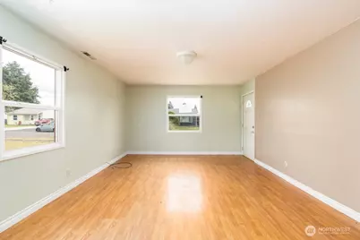 307 Cypress, Longview, WA 98632 - Photo 7