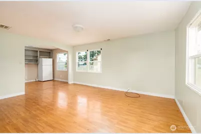 307 Cypress, Longview, WA 98632 - Photo 9