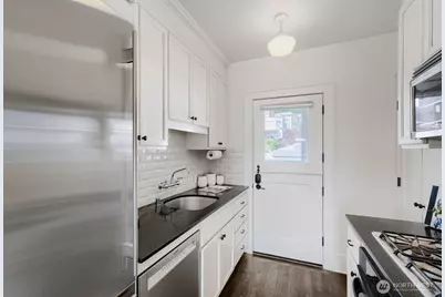 317 Lakeside Avenue S #3, Seattle, WA 98144 - Photo 9