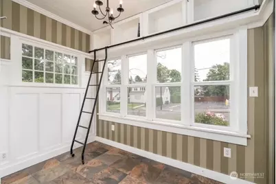 909 Center Street, Oregon City, OR 97045 - Photo 5