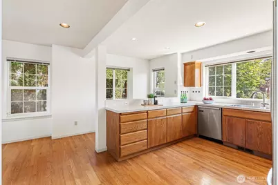 911 Brookmere Street, Edmonds, WA 98020 - Photo 13