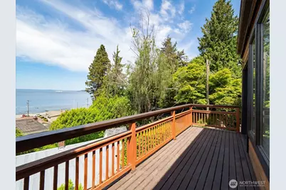 2364 Hobart Avenue SW, Seattle, WA 98116 - Photo 21