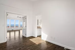2364 Hobart Ave SW, Seattle, WA 98116 - Photo 25