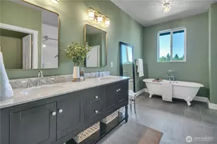 4705 Lakeridge Dr E, Lake Tapps, WA 98391 - Photo 17