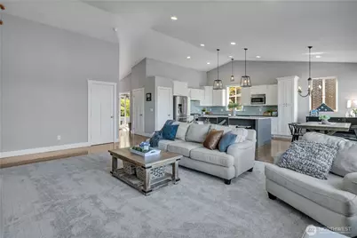 4705 Lakeridge Drive E, Lake Tapps, WA 98391 - Photo 5