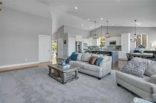 4705 Lakeridge Dr E, Lake Tapps, WA 98391 - Photo 5