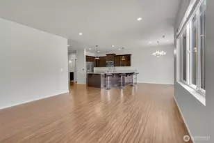 10555 191st St E, Puyallup, WA 98374 - Photo 7