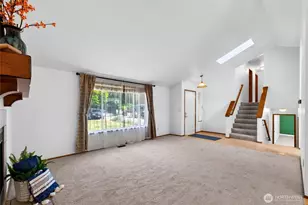18604 73rd St E, Bonney Lake, WA 98391 - Photo 5