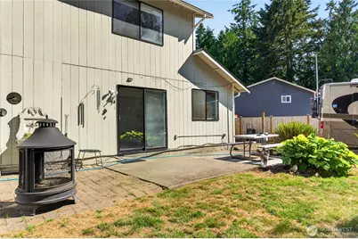 18604 73rd Street E, Bonney Lake, WA 98391 - Photo 35