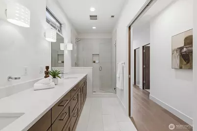 1533 38th Avenue E, Seattle, WA 98112 - Photo 27