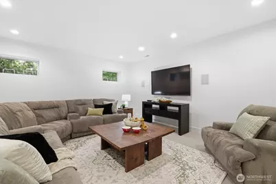 1533 38th Avenue E, Seattle, WA 98112 - Photo 29
