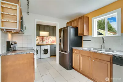 4310 E C Street, Tacoma, WA 98404 - Photo 9