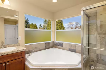 18638 92nd Avenue NE, Bothell, WA 98011 - Photo 27