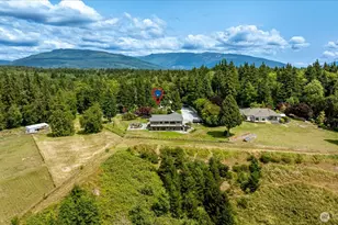16272 Lookout Ln, Bow, WA 98232 - Photo 3