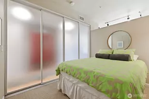 17 W Mercer St, Seattle, WA 98119 - Photo 15