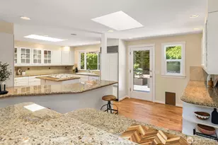 10710 NE 190th St, Bothell, WA 98011 - Photo 15