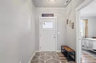 1720 River Walk Ln, Burlington, WA 98233 - Photo 5