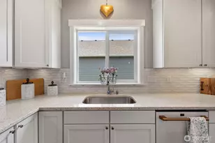 1720 River Walk Ln, Burlington, WA 98233 - Photo 15