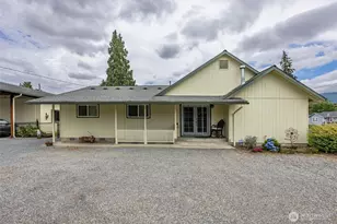 1002 Nelson St, Sedro Woolley, WA 98982 - Photo 3
