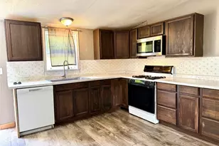 28 N Jacobson Rd, Cathlamet, WA 98612 - Photo 3