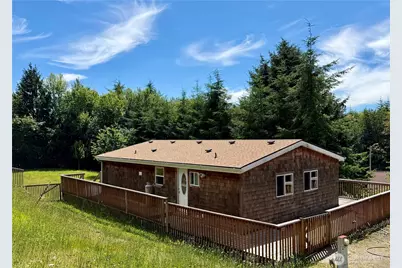 28 N Jacobson Road, Cathlamet, WA 98612 - Photo 1