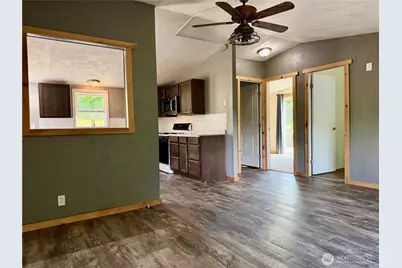28 N Jacobson Road, Cathlamet, WA 98612 - Photo 9