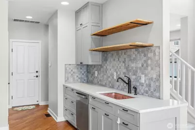 205 Newport Way NW #C1, Issaquah, WA 98027 - Photo 15