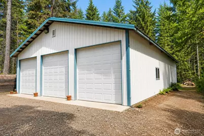 511 NE Lakeshore Drive N, Tahuya, WA 98588 - Photo 3