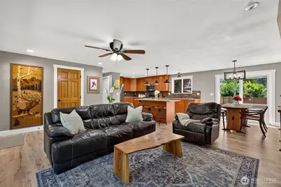 413 Thrasher Avenue NE, North Bend, WA 98045 - Photo 9