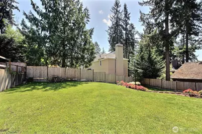 10609 SE 32nd Street, Bellevue, WA 98004 - Photo 13