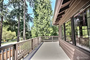 10609 SE 32nd St, Bellevue, WA 98004 - Photo 15