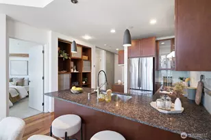 2033 2nd Ave, Seattle, WA 98121 - Photo 7