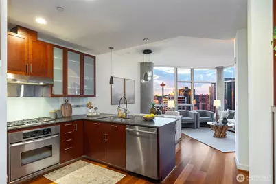 2033 2nd Avenue #2104, Seattle, WA 98121 - Photo 9