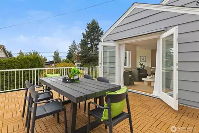 10835 35th Avenue SW, Seattle, WA 98146 - Photo 9