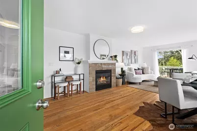 10835 35th Avenue SW, Seattle, WA 98146 - Photo 3
