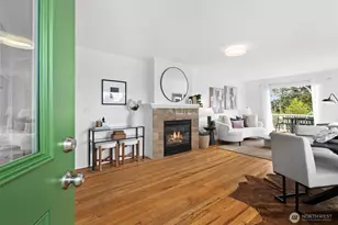 10835 35th Ave SW, Seattle, WA 98146 - Photo 3