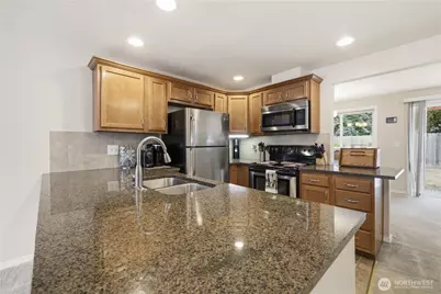 5713 187th Avenue E, Lake Tapps, WA 98391 - Photo 7
