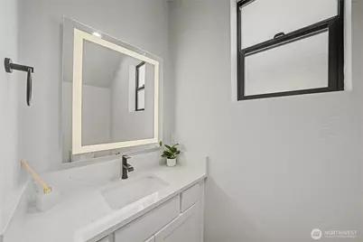 567 S Perry Avenue, East Wenatchee, WA 98802 - Photo 29