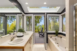 10700 NE Broomgerrie Rd, Bainbridge Island, WA 98110 - Photo 19