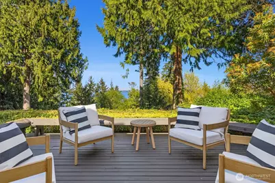 10700 NE Broomgerrie Road, Bainbridge Island, WA 98110 - Photo 13