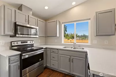 3702 232nd Street Ct E, Spanaway, WA 98387 - Photo 11