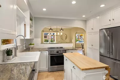 4319 NE 44th Street, Seattle, WA 98105 - Photo 11