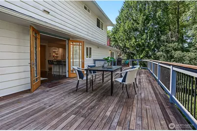 9652 42nd Avenue NE, Seattle, WA 98115 - Photo 33