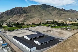 73 E Shop Ave, Chelan, WA 98816 - Photo 3