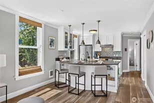 2920 Alki Ave SW, Seattle, WA 98116 - Photo 3