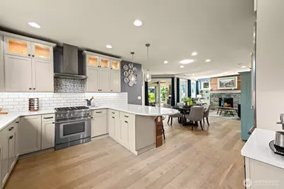14016 188th Avenue Ct E, Bonney Lake, WA 98391 - Photo 11