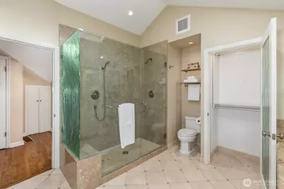 2109 38th Avenue E, Seattle, WA 98112 - Photo 25