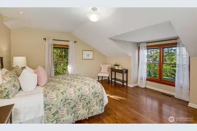 2109 38th Avenue E, Seattle, WA 98112 - Photo 23